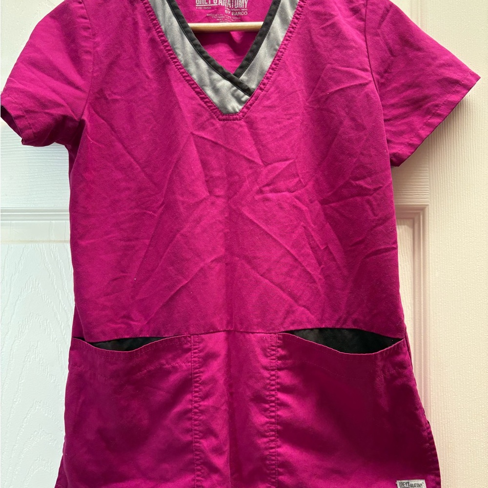 Grey's Anatomy women scrub top in Fuchsia and Gray